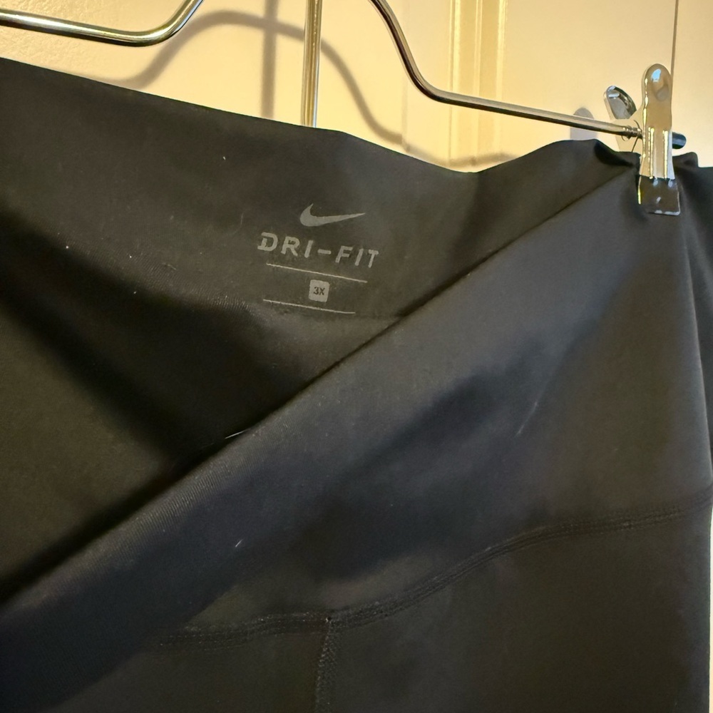 Nike Dri-Fit Yoga Pants - Picture 2 of 2